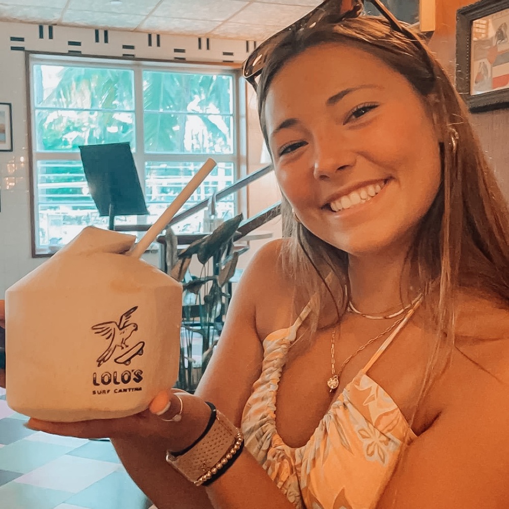 Meet your Posher, Averi